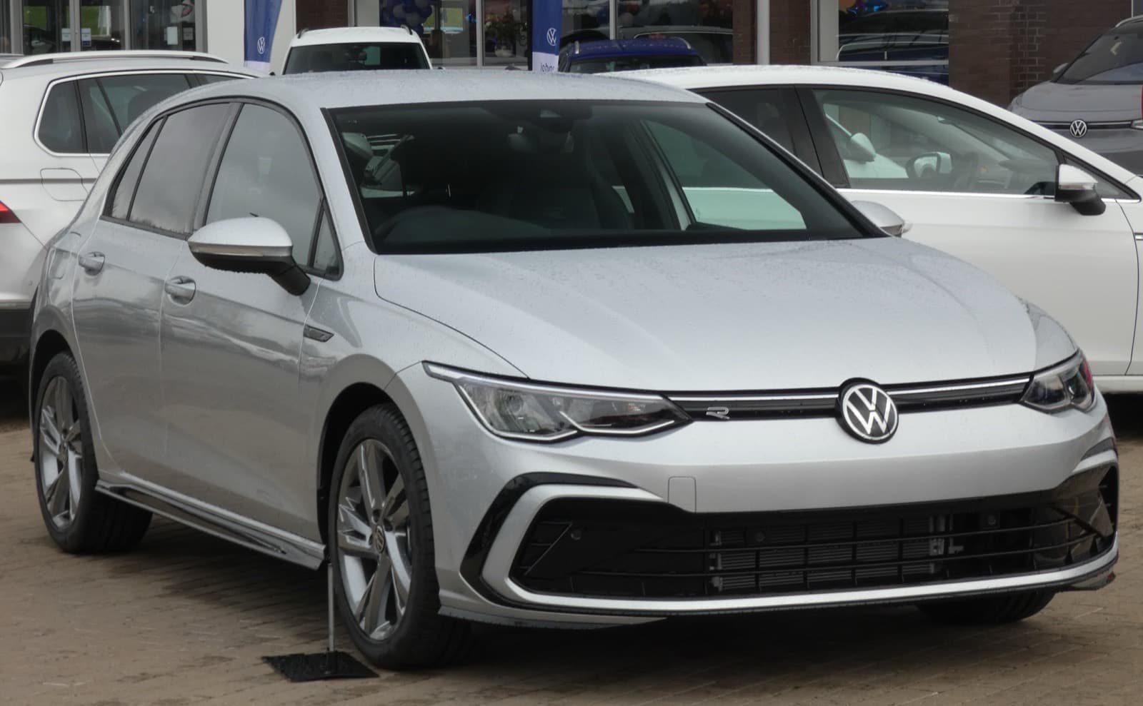 Volkswagen Golf — 8
