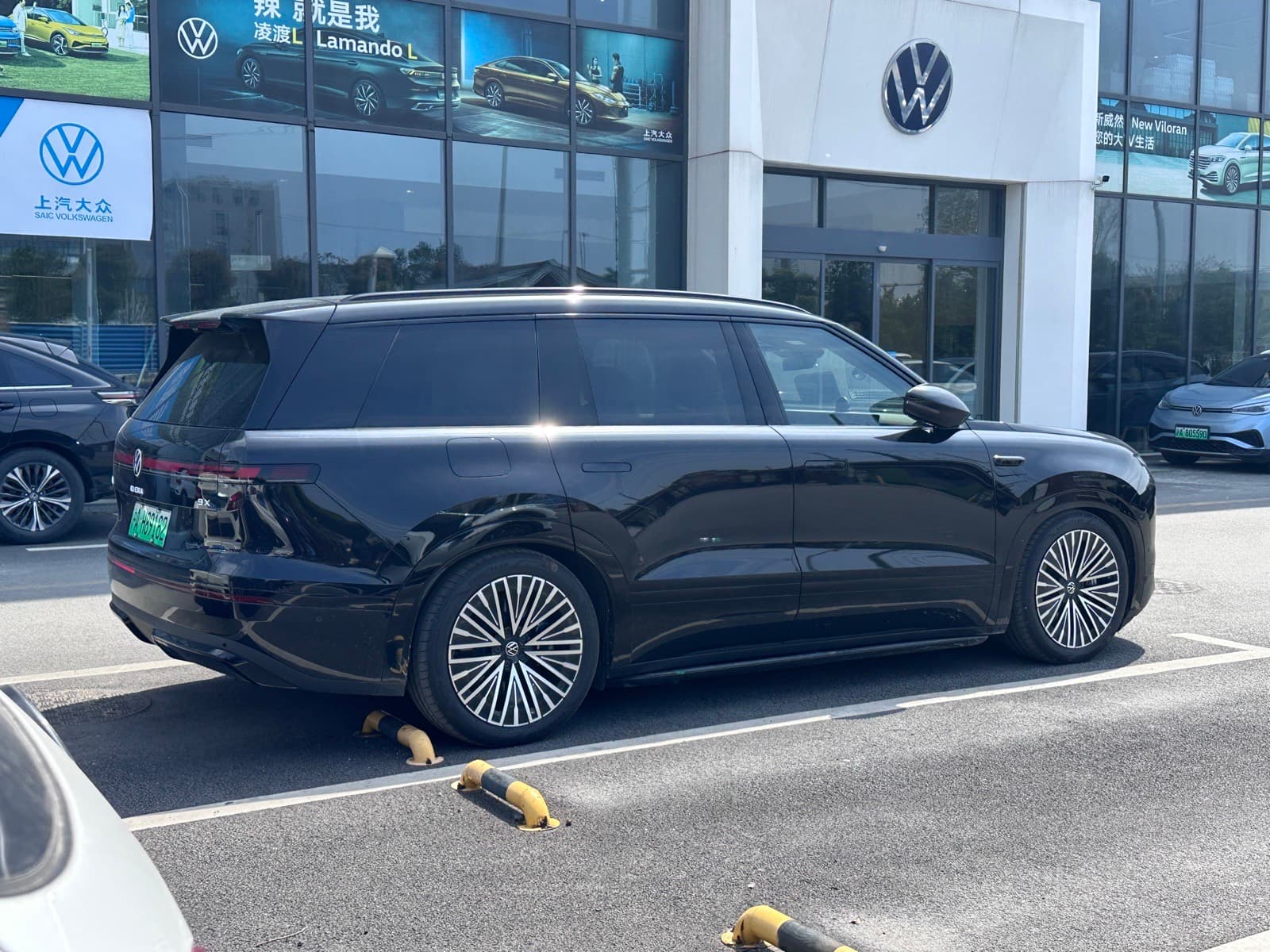 Volkswagen ID. ERA 9X — 3