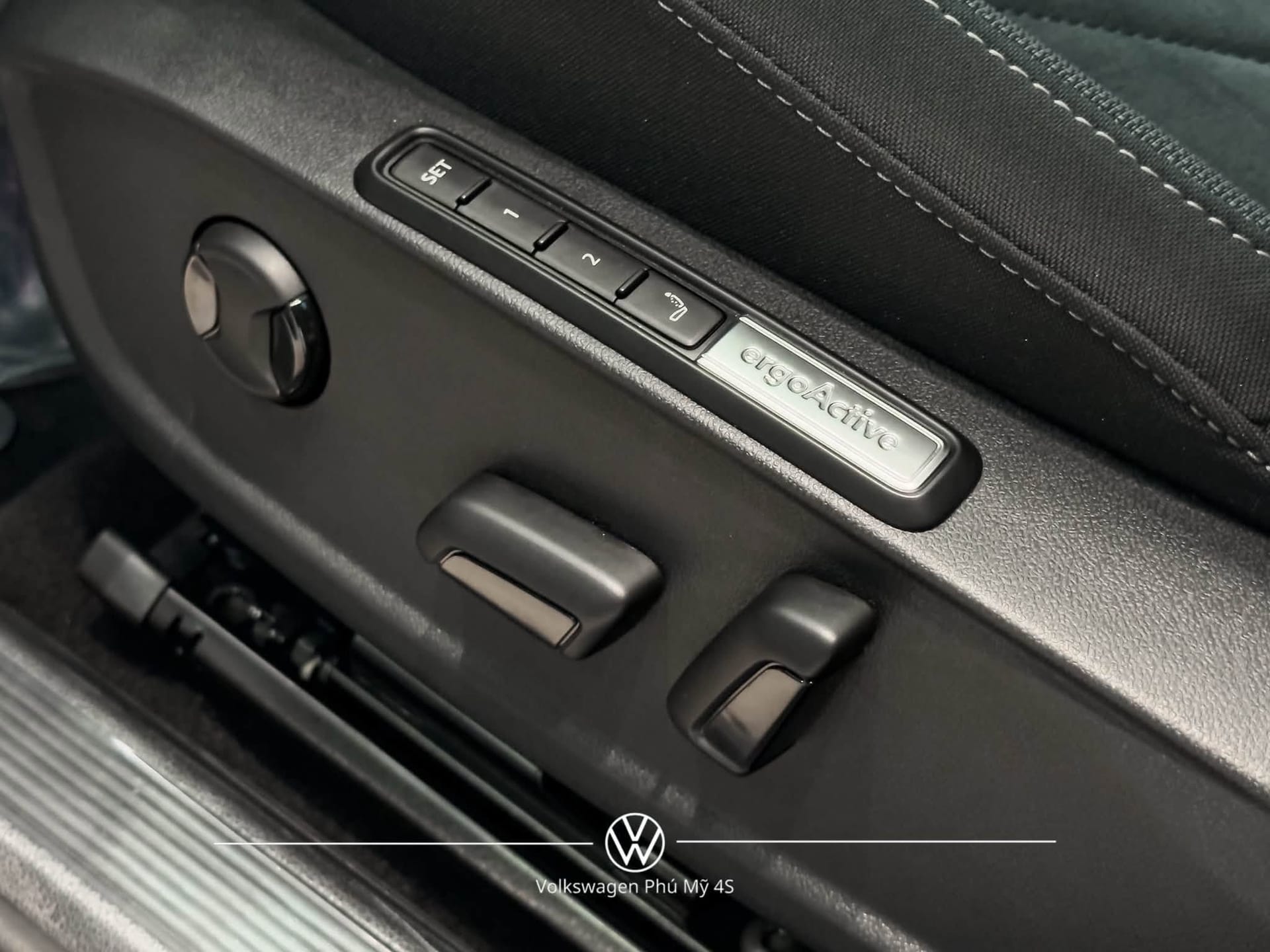 Volkswagen Golf 1